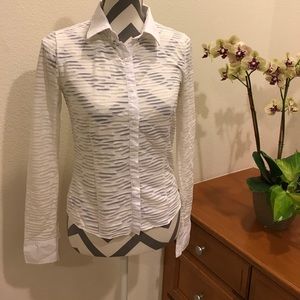 Kenneth Cole Blouse